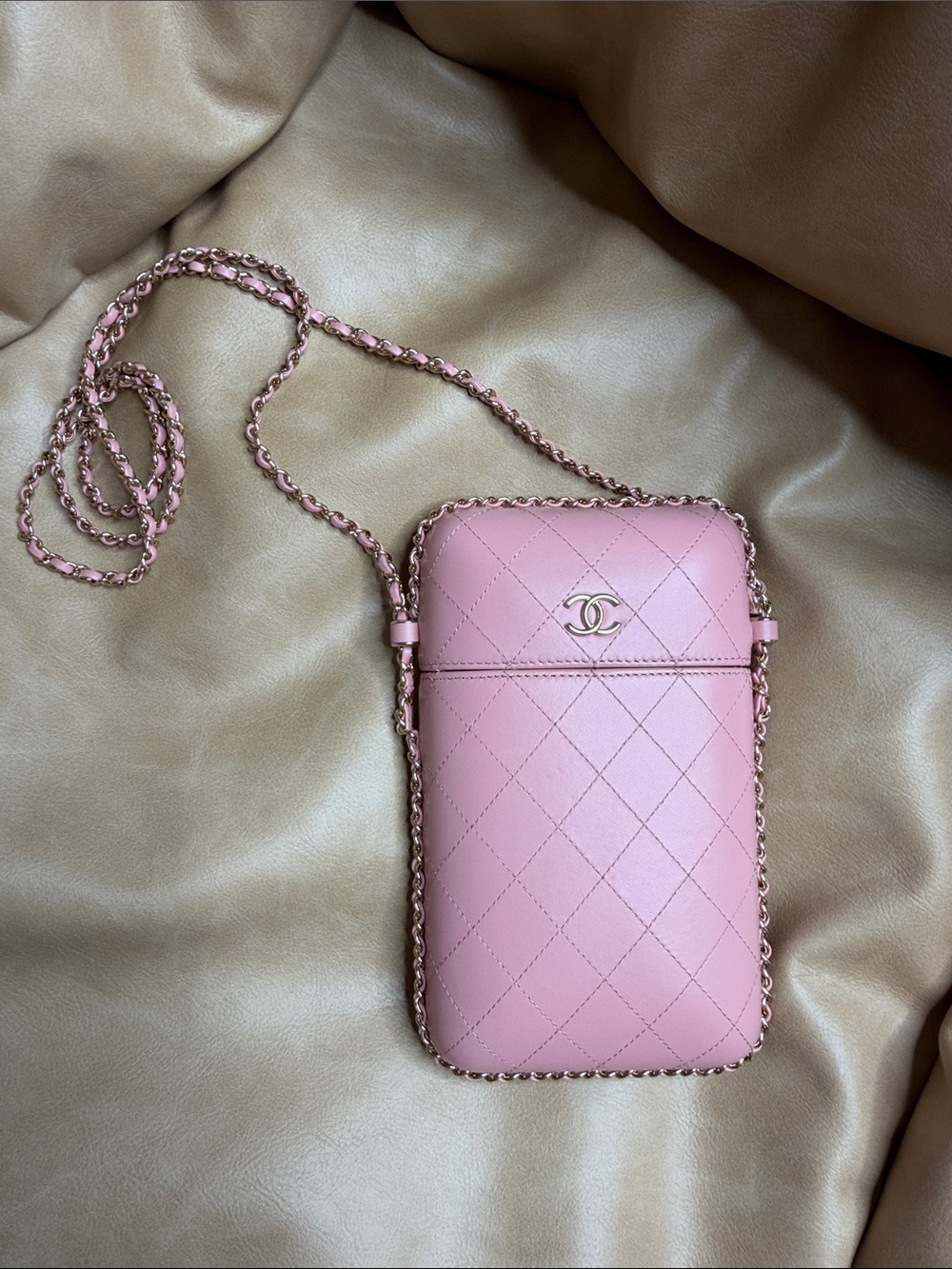 CHANEL Pink Quilted Crossbody Phone Pouch with Chain